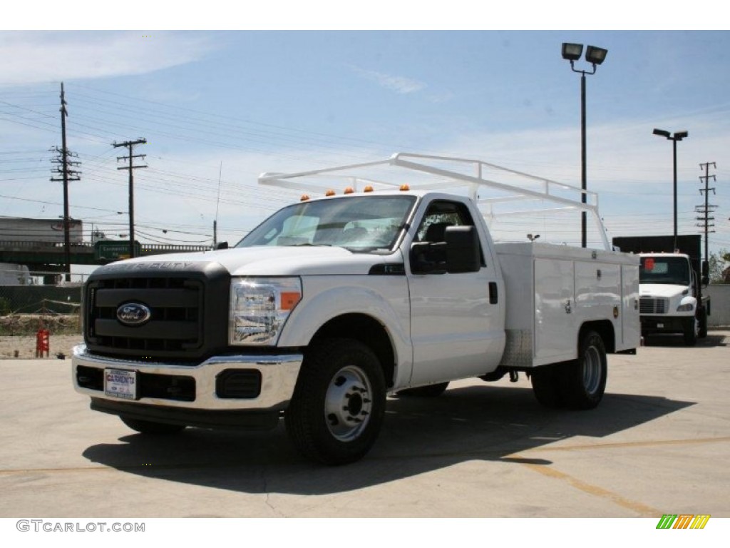 2012 F350 Super Duty XL Regular Cab Utility Truck - Oxford White / Steel photo #6