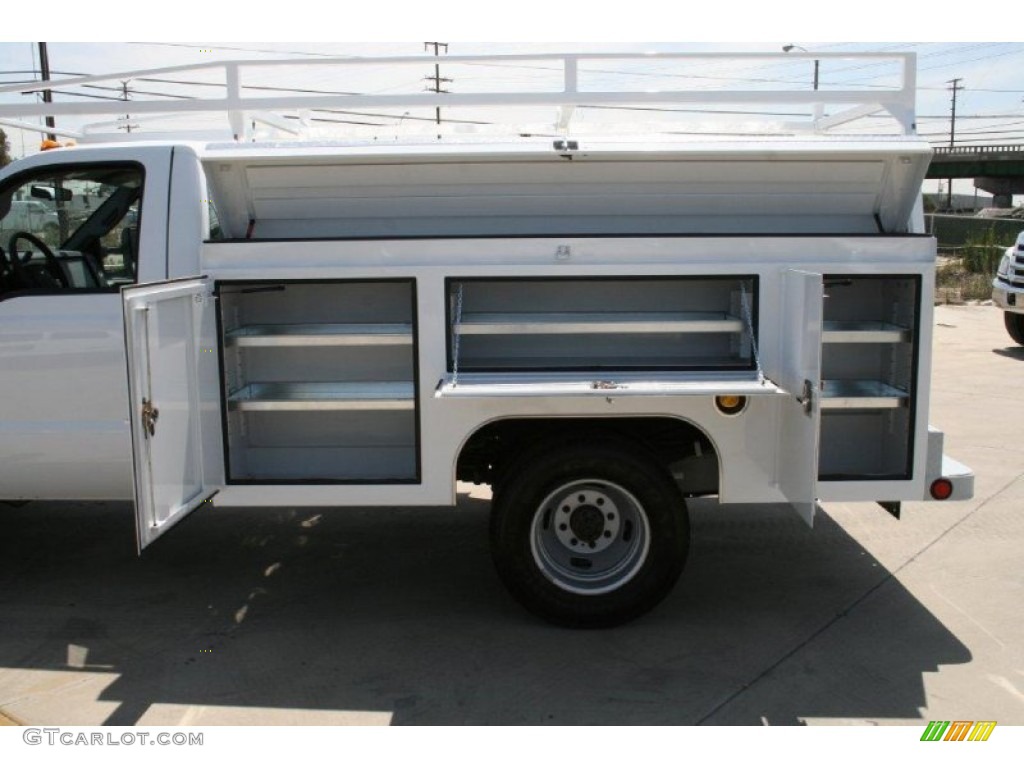 Oxford White 2012 Ford F350 Super Duty XL Regular Cab Utility Truck Exterior Photo #67880137