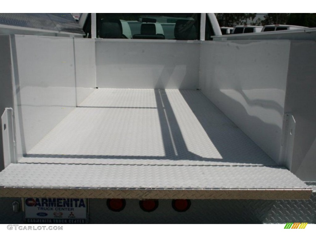 2012 F350 Super Duty XL Regular Cab Utility Truck - Oxford White / Steel photo #10