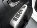 Super White - Camry SE Photo No. 21