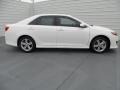 Super White - Camry SE Photo No. 2