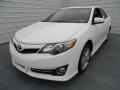 Super White - Camry SE Photo No. 6