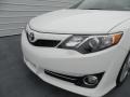 Super White - Camry SE Photo No. 9
