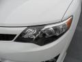Super White - Camry SE Photo No. 8