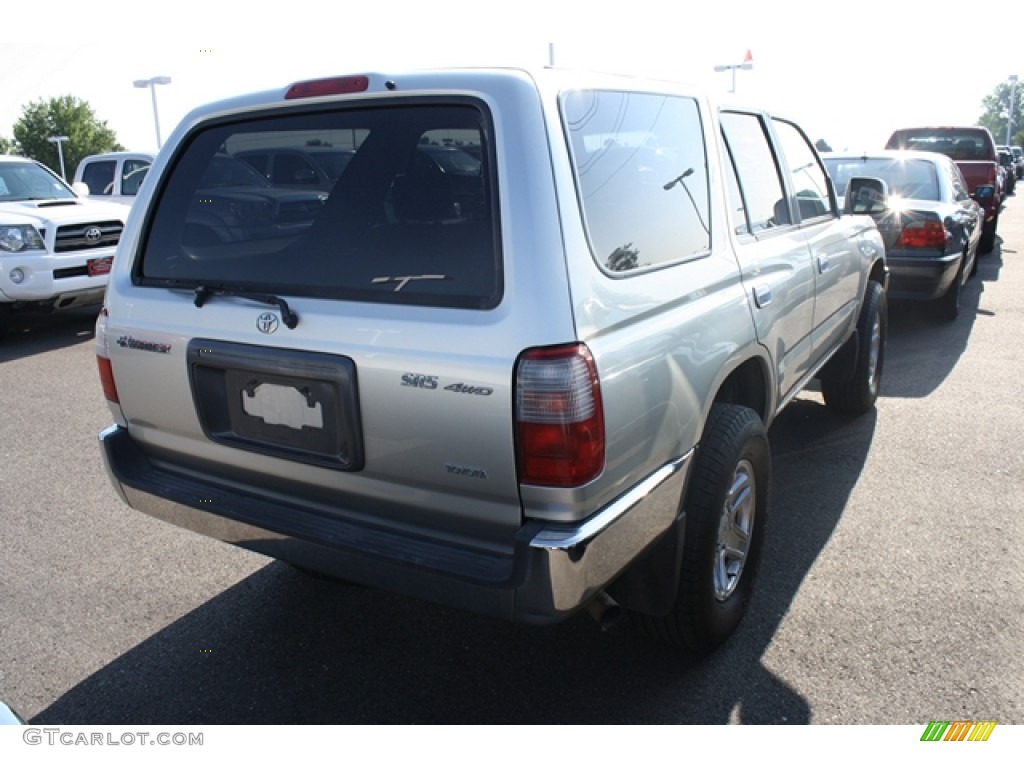 1999 4Runner SR5 4x4 - Millennium Silver Metallic / Gray photo #2