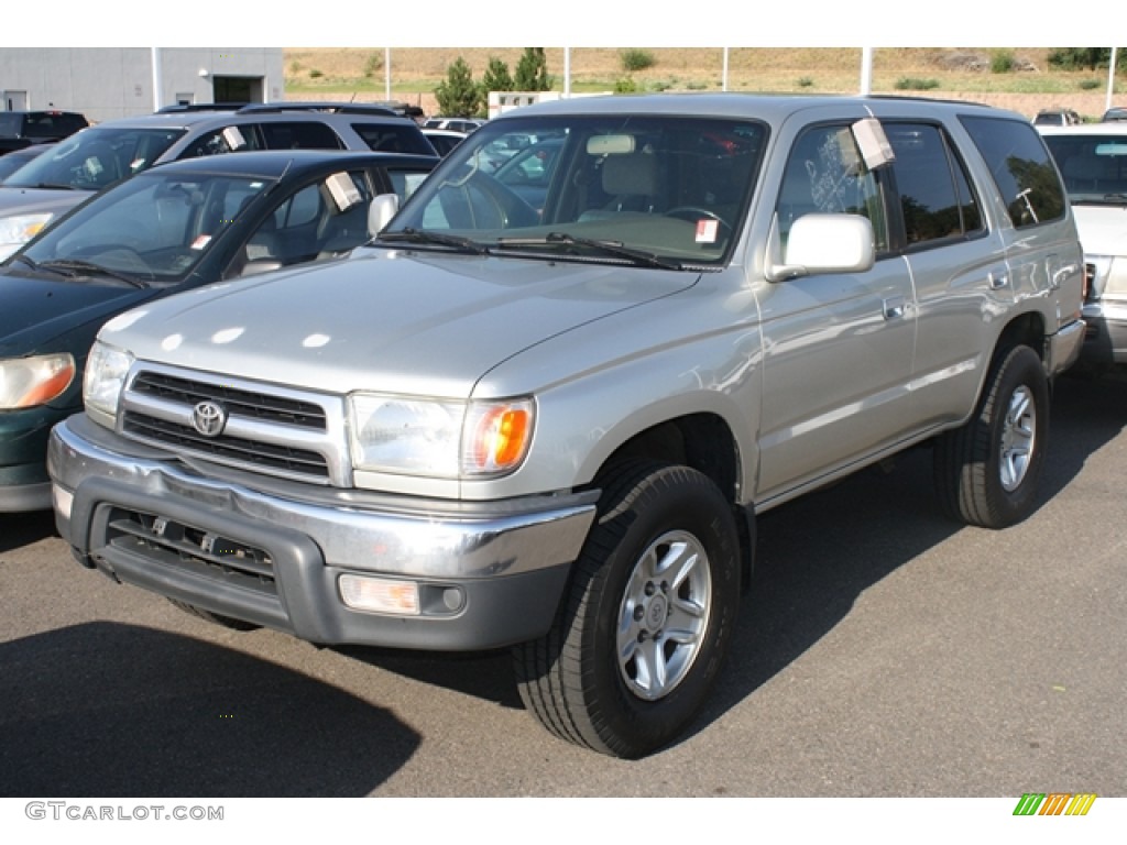 1999 4Runner SR5 4x4 - Millennium Silver Metallic / Gray photo #4