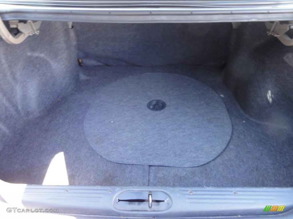 2005 Classic  - Light Driftwood Metallic / Neutral photo #23