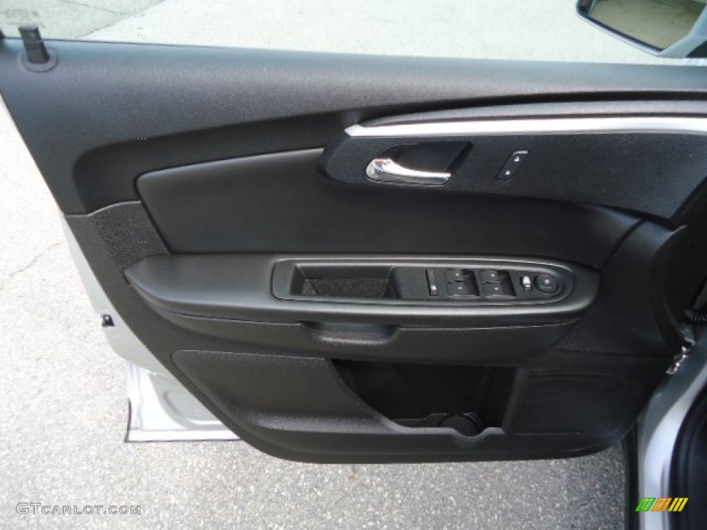 2010 Traverse LT AWD - Silver Ice Metallic / Ebony photo #14