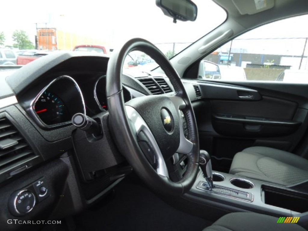 2010 Traverse LT AWD - Silver Ice Metallic / Ebony photo #16