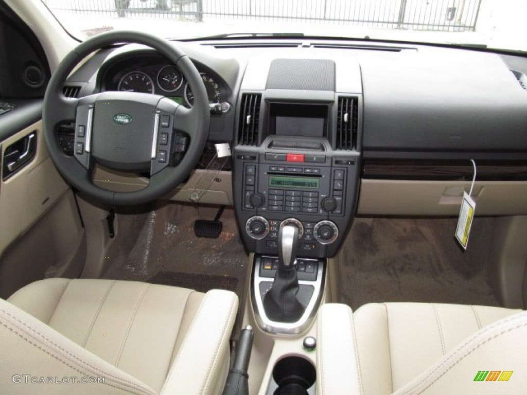 2012 Land Rover LR2 HSE Almond Dashboard Photo #67894763