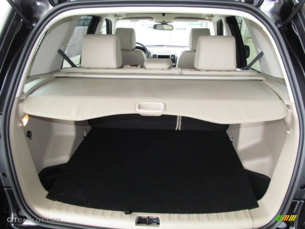 2012 Land Rover LR2 HSE Trunk Photo #67894820