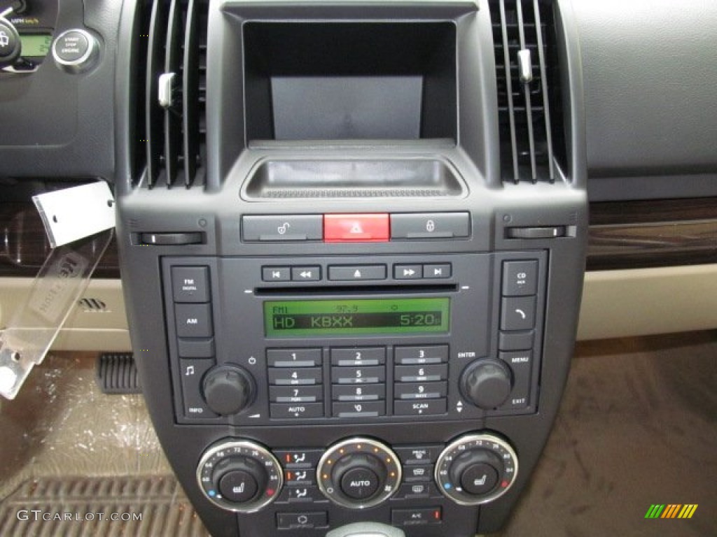 2012 Land Rover LR2 HSE Controls Photo #67894845