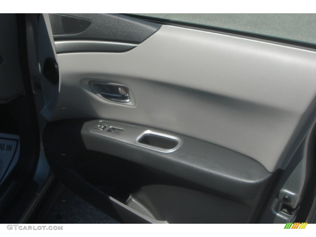 2007 B9 Tribeca Limited 7 Passenger - Diamond Gray Metallic / Slate Gray photo #48