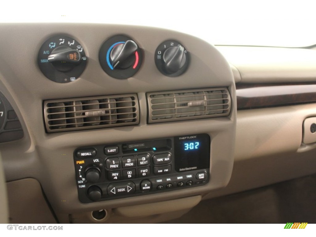 2000 Lumina Sedan - Bright White / Neutral photo #8
