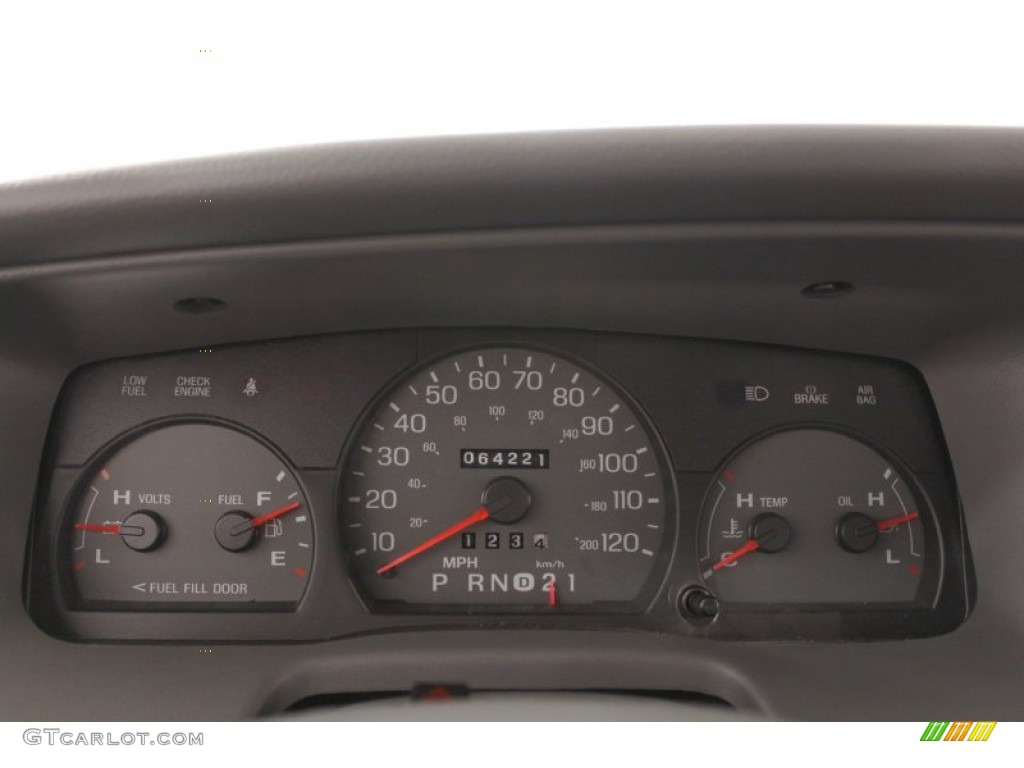 2004 Grand Marquis GS - Light Ice Blue Metallic / Light Flint photo #8