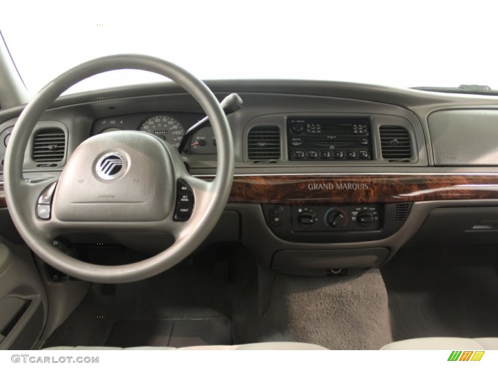 2004 Grand Marquis GS - Light Ice Blue Metallic / Light Flint photo #13
