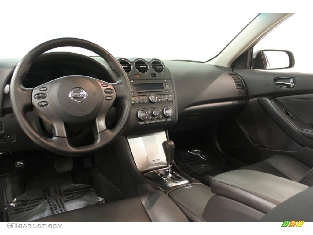 Charcoal Interior 2010 Nissan Altima 2.5 SL Photo #67902044