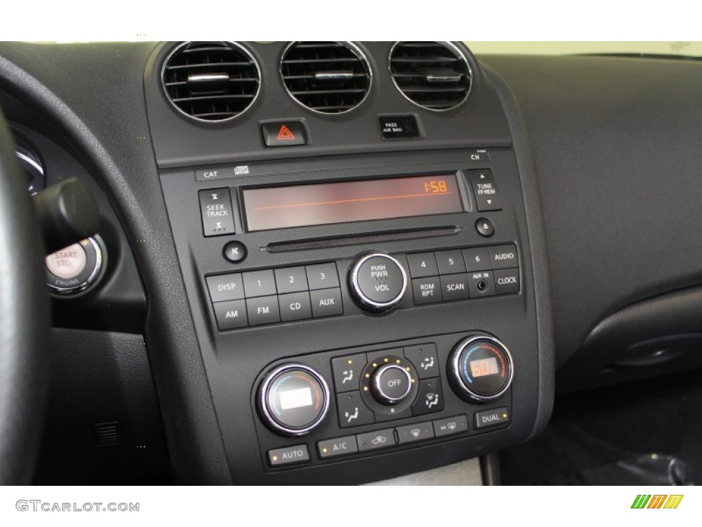 2010 Nissan Altima 2.5 SL Controls Photo #67902071