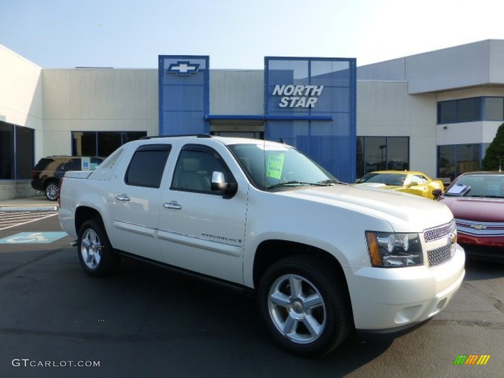 2008 Avalanche LTZ 4x4 - White Diamond Tricoat / Ebony photo #1