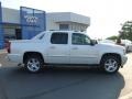 2008 White Diamond Tricoat Chevrolet Avalanche LTZ 4x4  photo #2