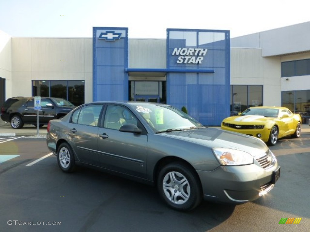 2006 Malibu LS Sedan - Medium Gray Metallic / Titanium Gray photo #1