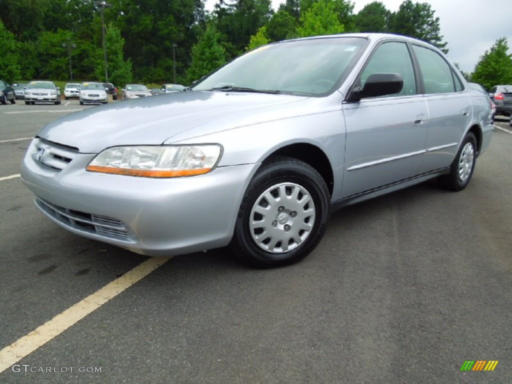 2002 Accord VP Sedan - Satin Silver Metallic / Quartz Gray photo #1