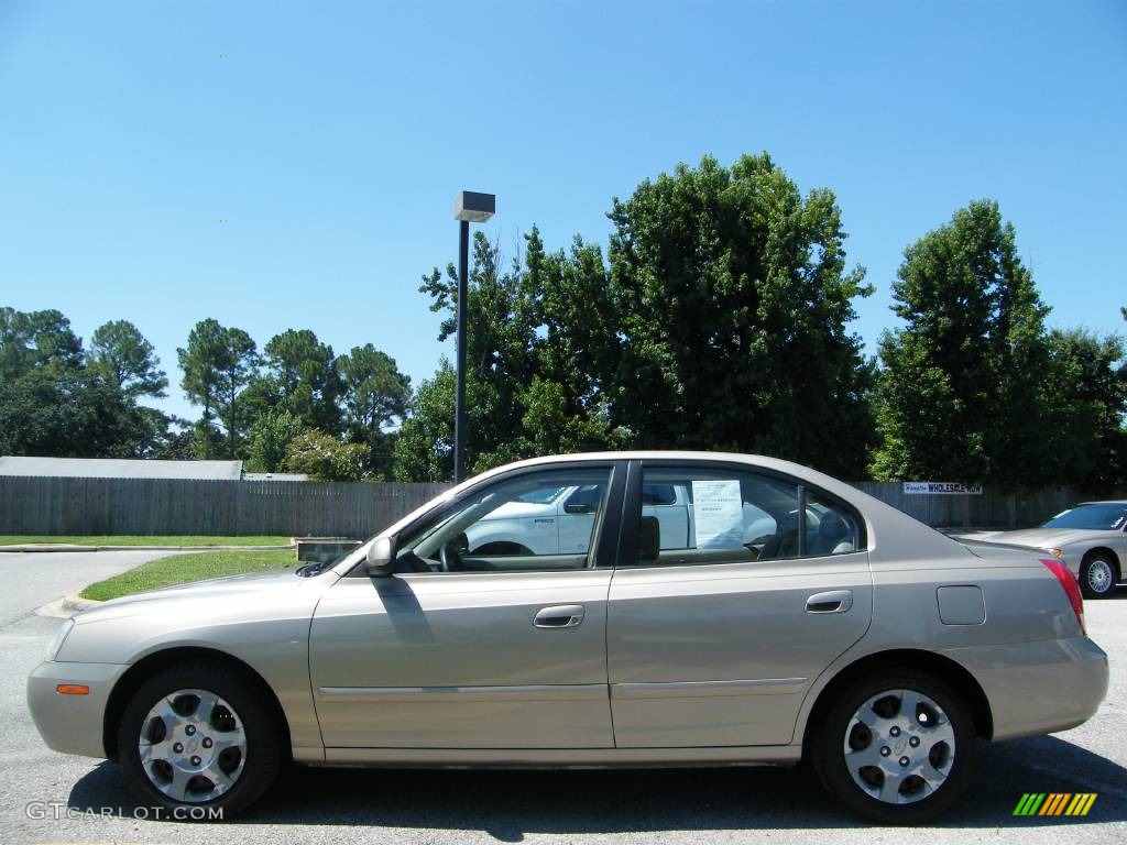 2002 Elantra GLS Sedan - Champagne Beige / Beige photo #2