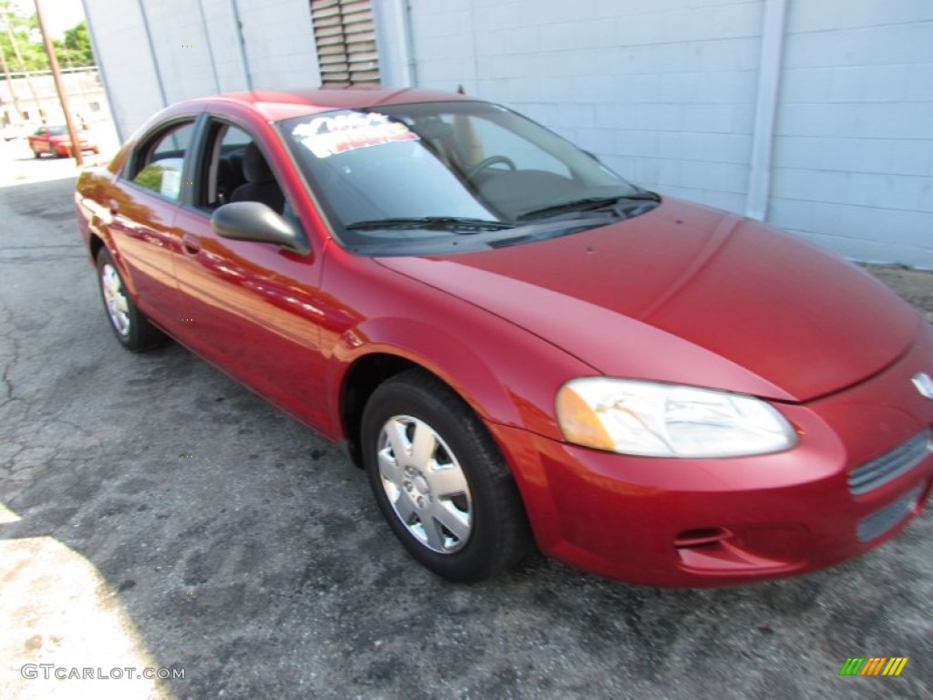 2002 Stratus SE Sedan - Inferno Red Pearl / Sandstone photo #12