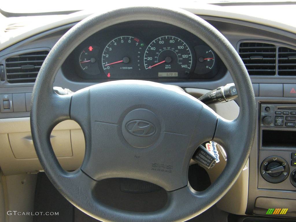 2002 Elantra GLS Sedan - Champagne Beige / Beige photo #5