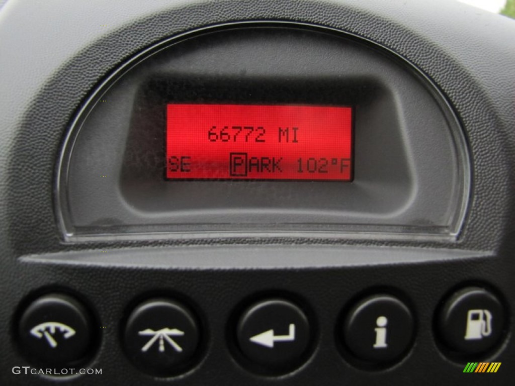 2008 Pontiac Grand Prix GXP Sedan Controls Photo #67909466