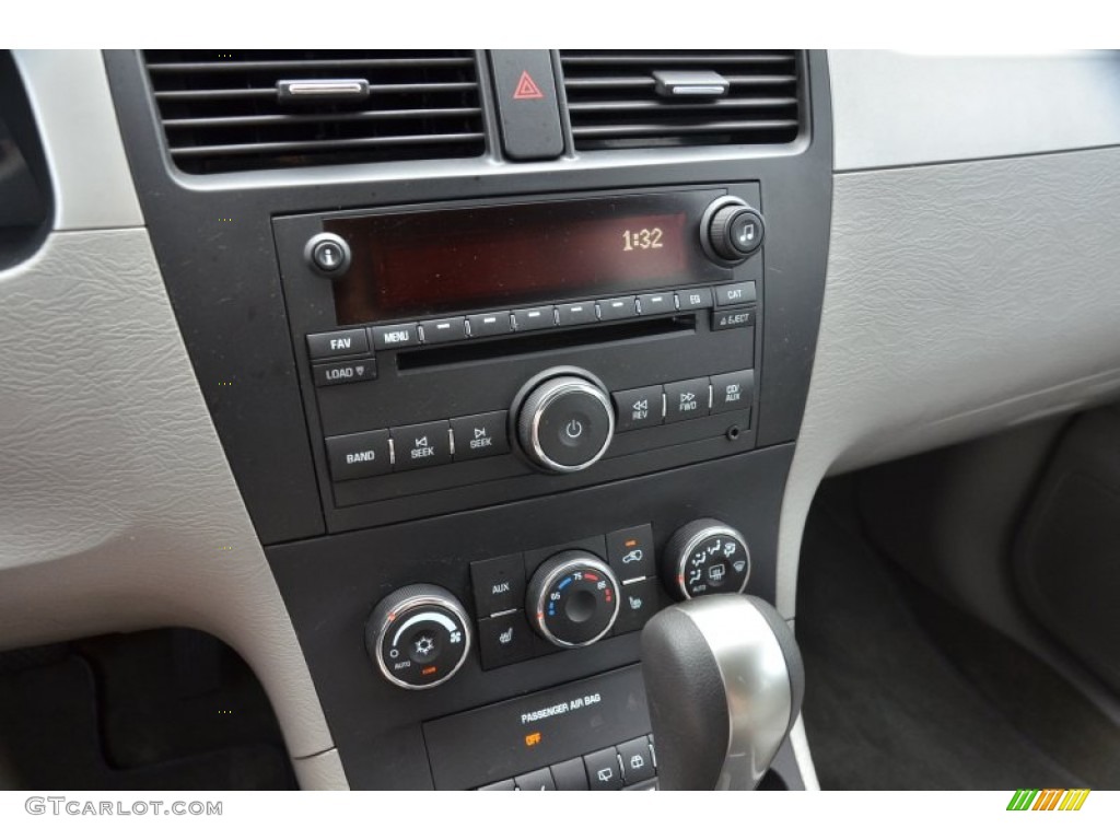 2008 Suzuki XL7 Luxury Controls Photo #67909739