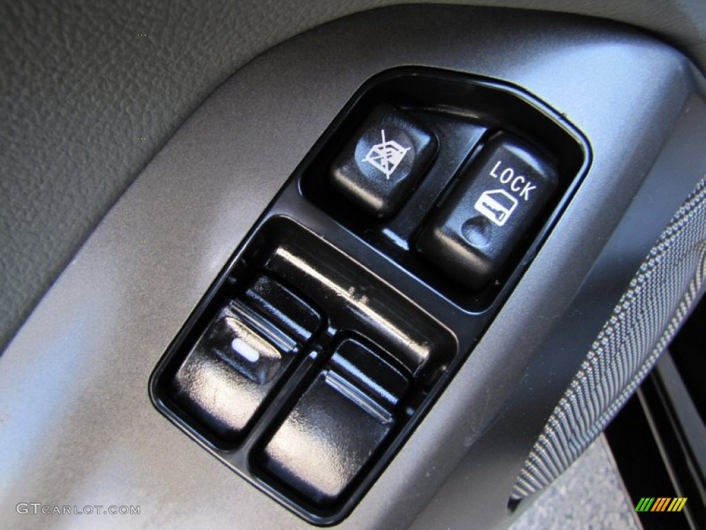 2009 Mitsubishi Eclipse Spyder GS Controls Photo #67910672