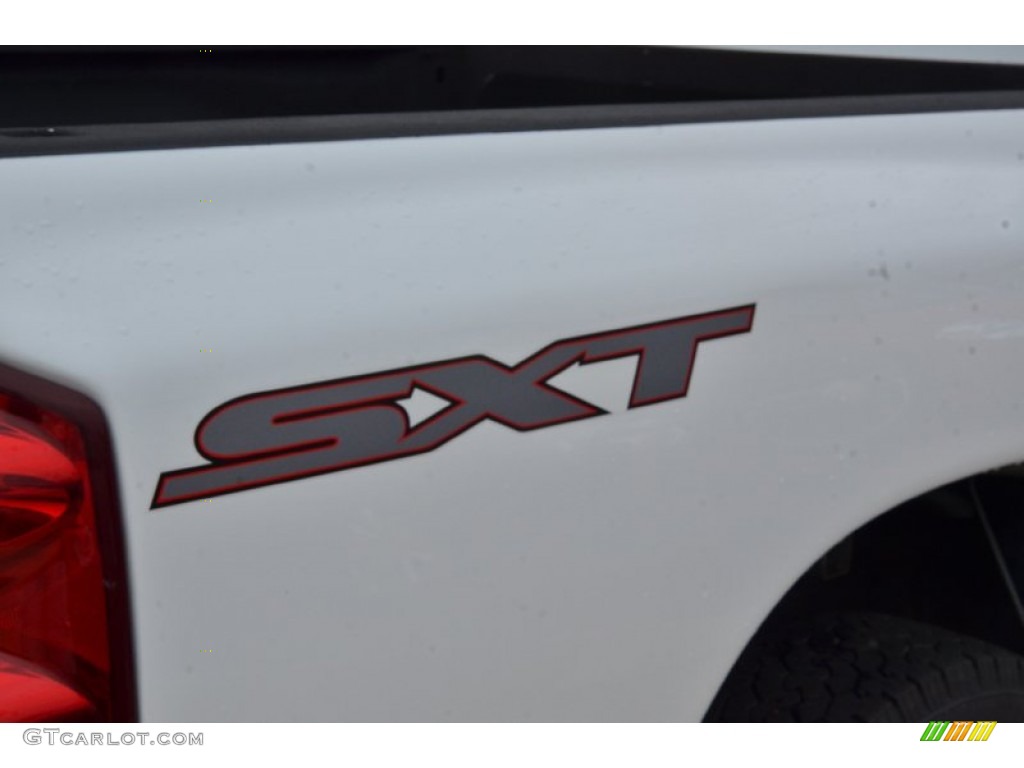 2009 Dodge Ram 2500 SXT Quad Cab Marks and Logos Photo #67911389