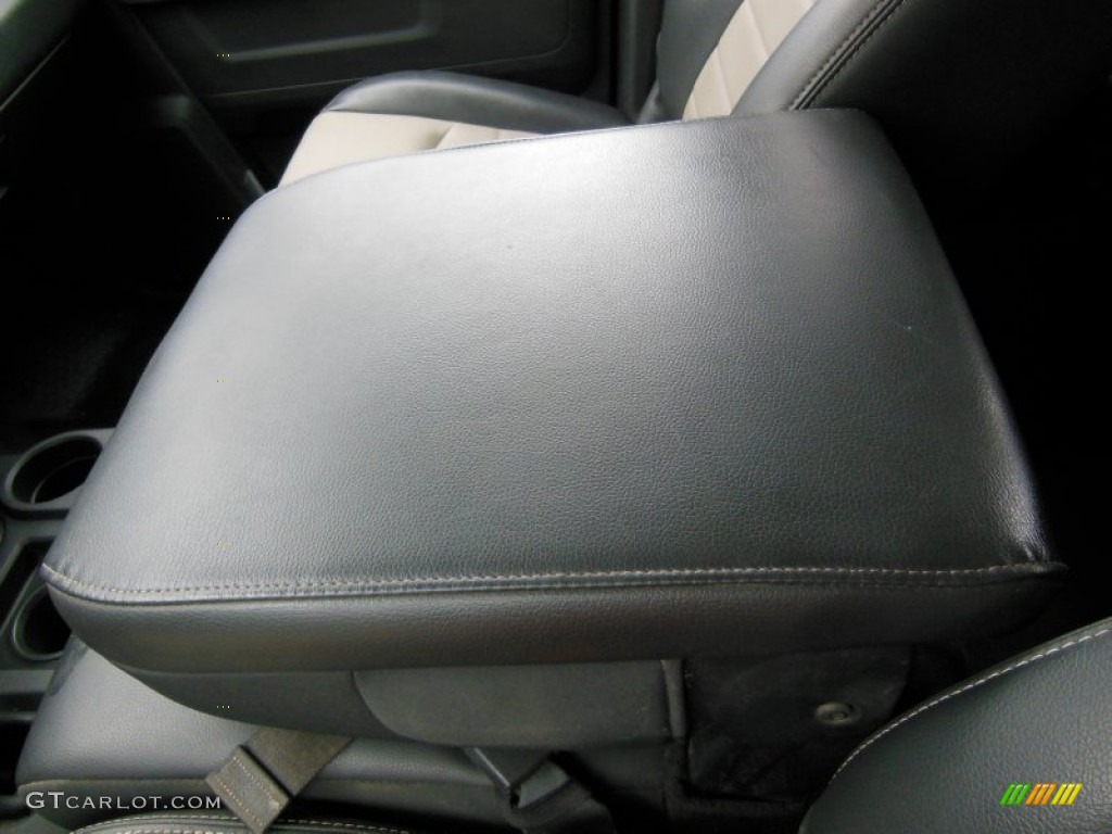 2010 Ram 2500 ST Crew Cab 4x4 - Austin Tan Pearl / Dark Slate/Medium Graystone photo #21