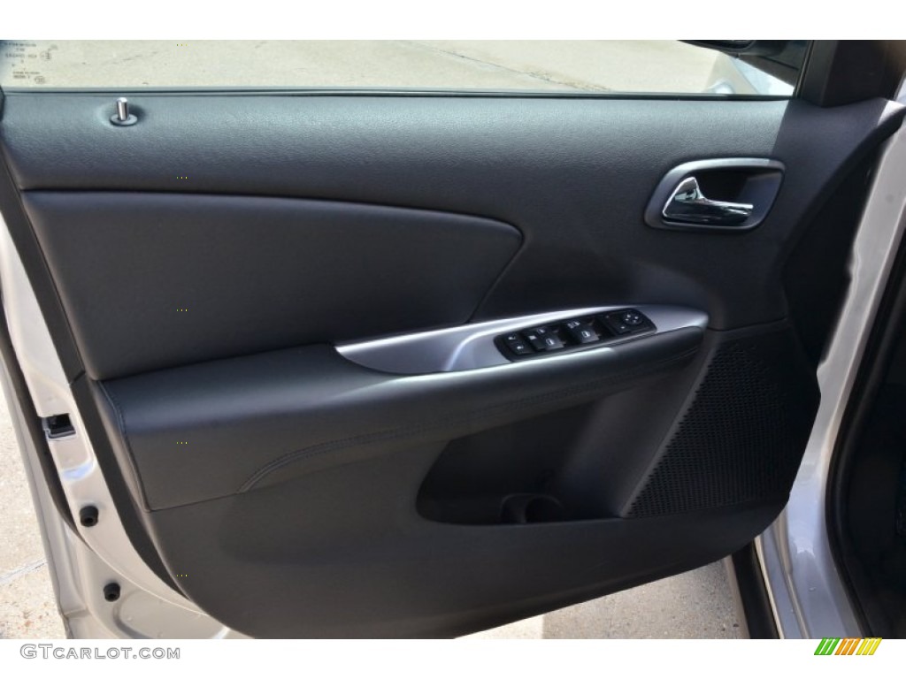 2012 Dodge Journey SXT Door Panel Photos