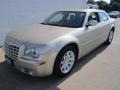 Linen Gold Metallic - 300 C HEMI Photo No. 3