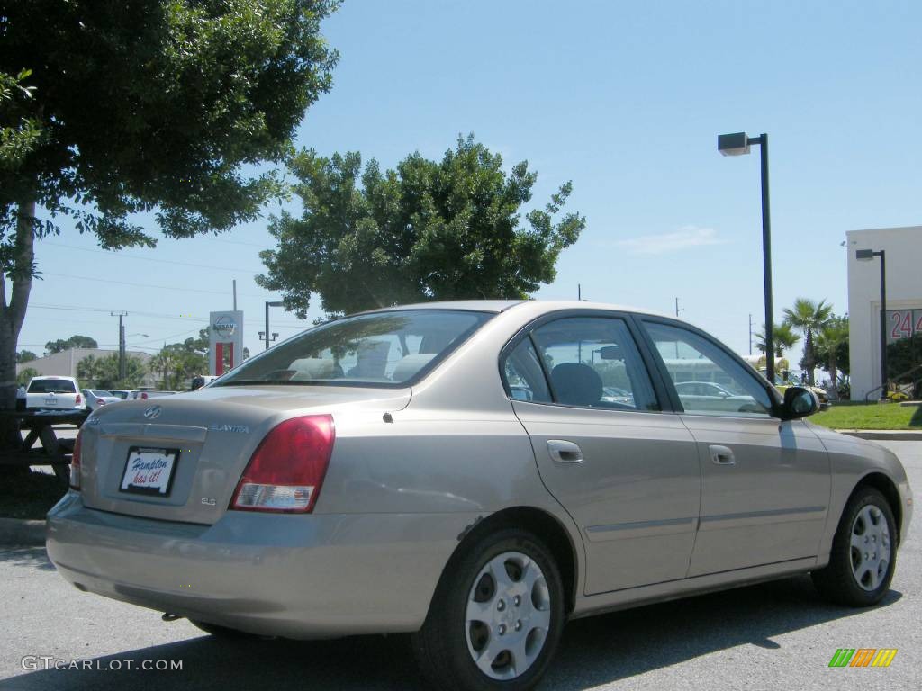 2002 Elantra GLS Sedan - Champagne Beige / Beige photo #12