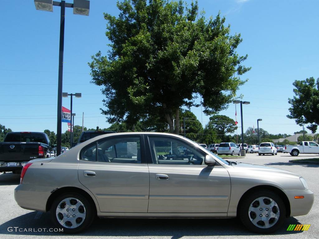 2002 Elantra GLS Sedan - Champagne Beige / Beige photo #13