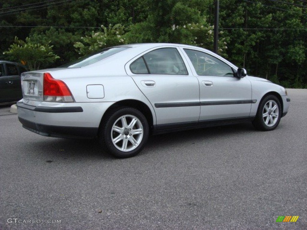 2002 S60 2.4T - Silver Metallic / Taupe/Light Taupe photo #5