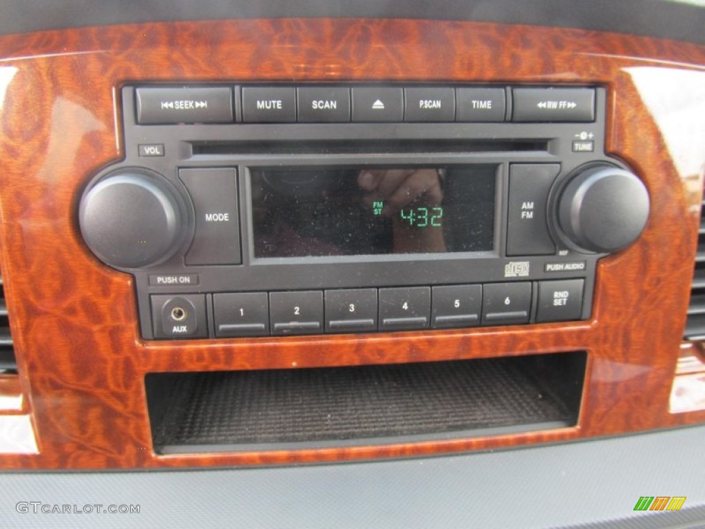2006 Dodge Ram 2500 Laramie Mega Cab 4x4 Audio System Photos