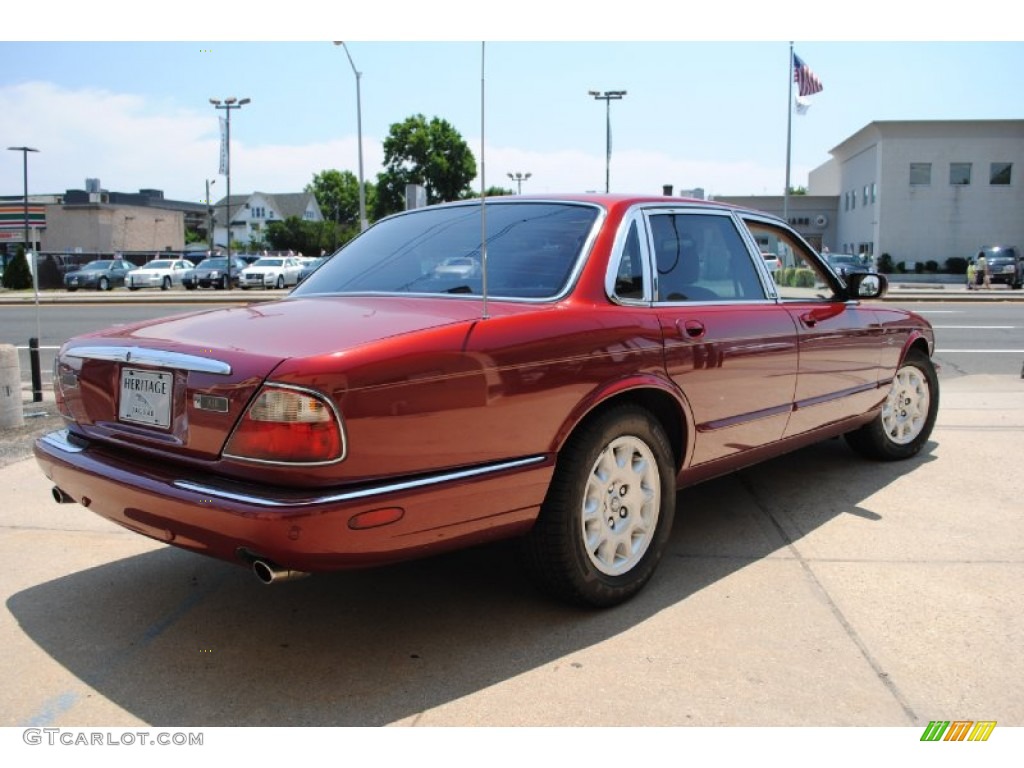 2002 XJ XJ8 - Carnival Red Metallic / Cashmere photo #5