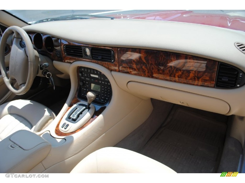 2002 Jaguar XJ XJ8 Cashmere Dashboard Photo #67927790