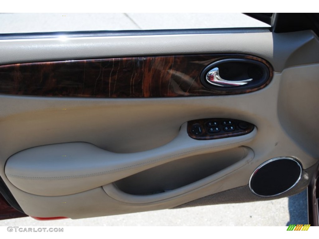2002 XJ XJ8 - Carnival Red Metallic / Cashmere photo #11