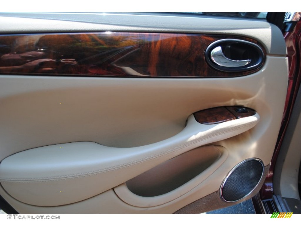 2002 XJ XJ8 - Carnival Red Metallic / Cashmere photo #15