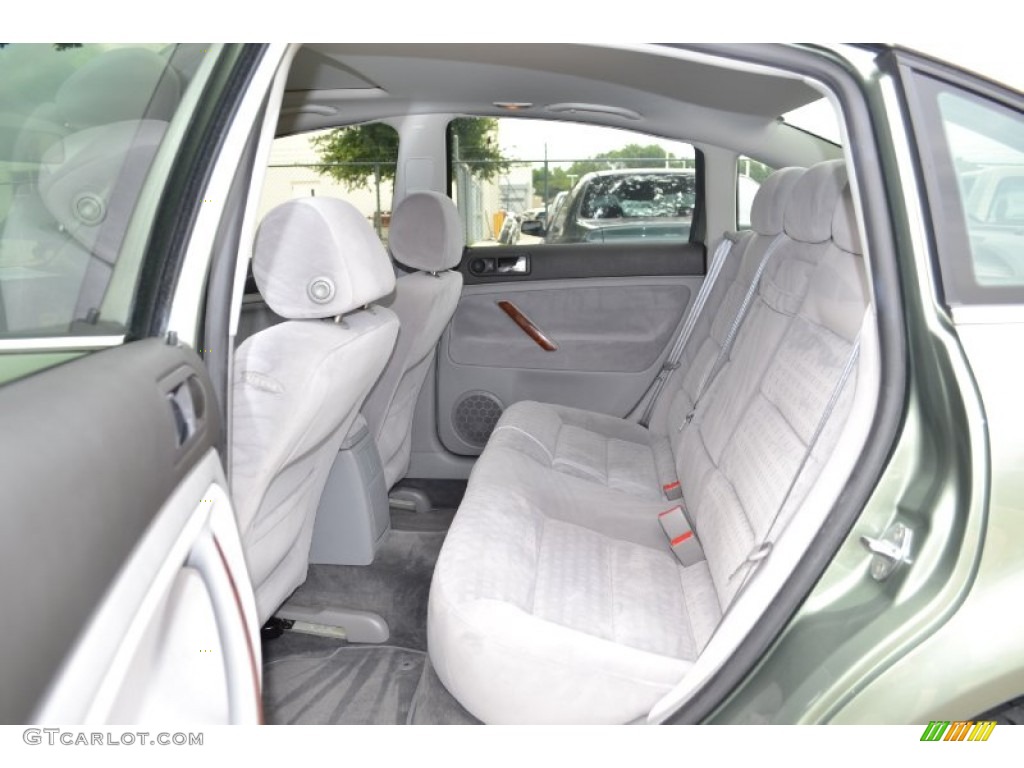 2002 Volkswagen Passat GLS Sedan Interior Color Photos