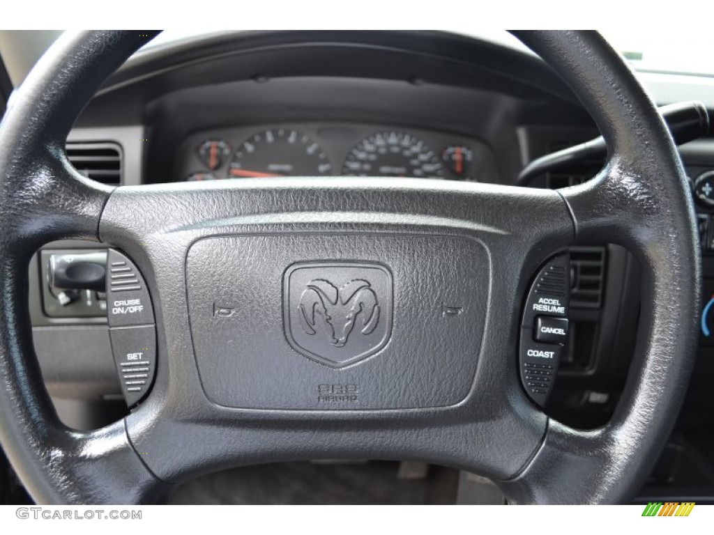 2004 Dakota Sport Club Cab - Black / Dark Slate Gray photo #14