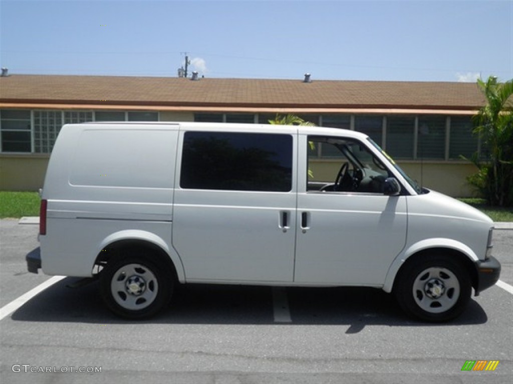 2005 Astro Cargo Van - Summit White / Medium Gray photo #12