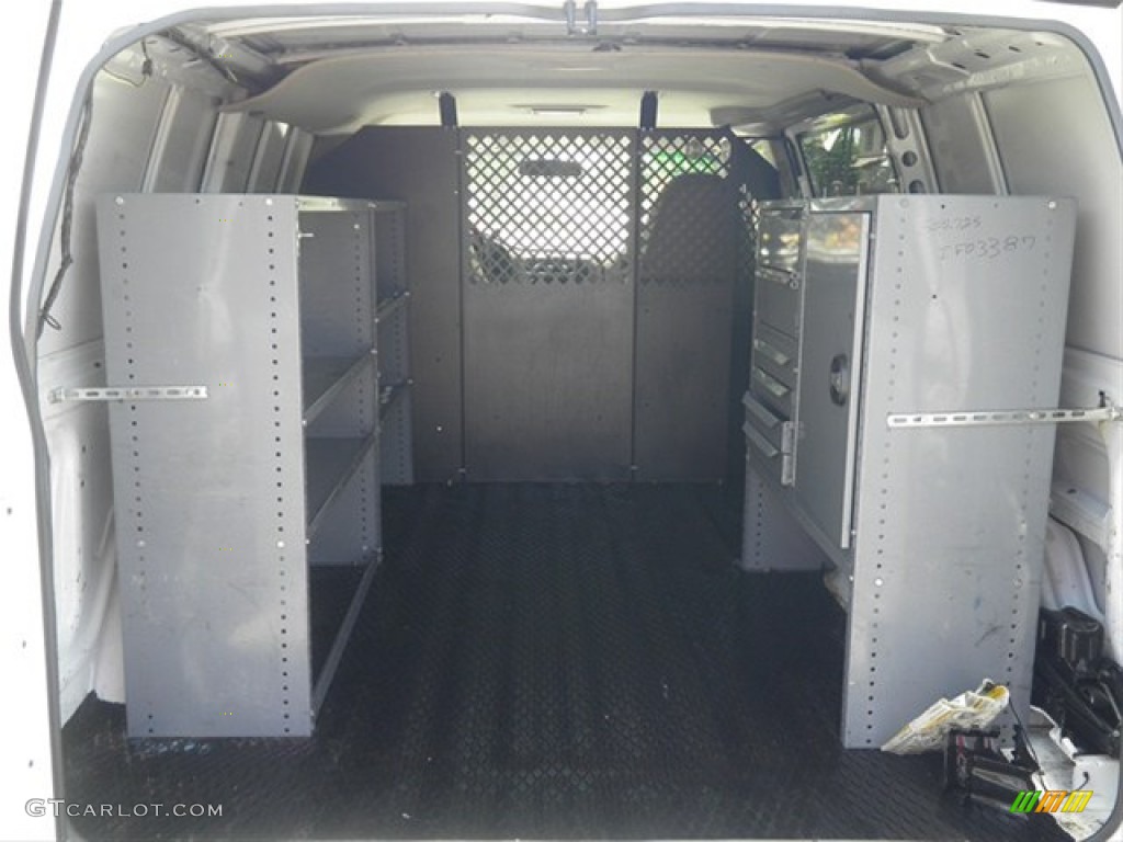 2005 Astro Cargo Van - Summit White / Medium Gray photo #17