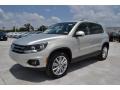 Reflex Silver Metallic 2013 Volkswagen Tiguan SE 4Motion