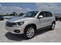 Reflex Silver Metallic 2013 Volkswagen Tiguan SE 4Motion Exterior